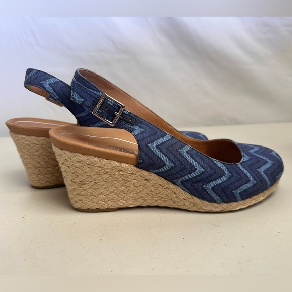 Vionic Coralina Chevron Blue Espadrille Wedge Slingback – Size 9.5W - Picture 6 of 8